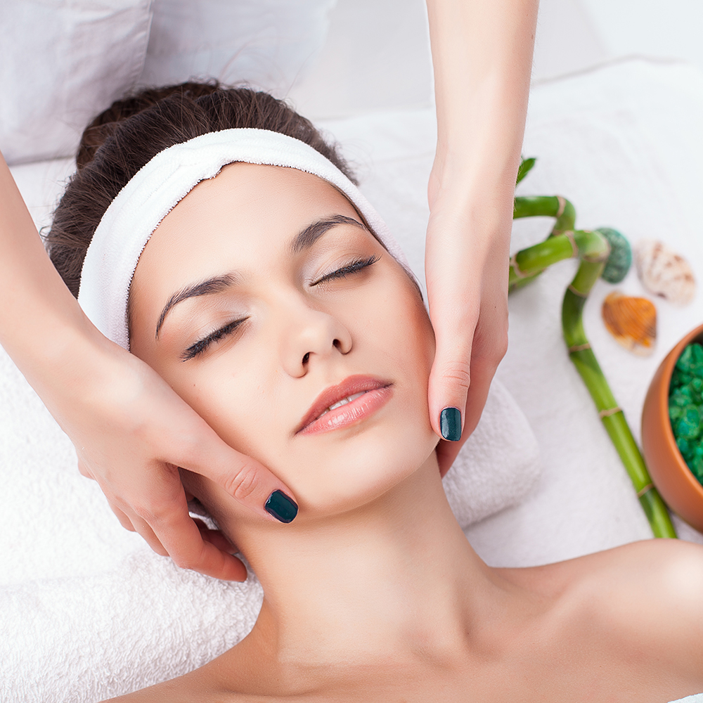 10 Amazing Benefits Of Facials For Your Skin